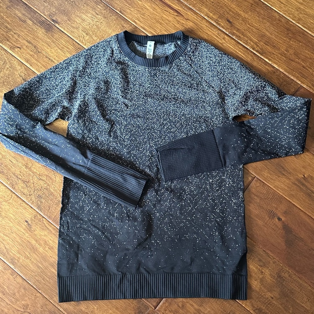Lululemon women’s restless pullover size 8 new without tags shirt sweater